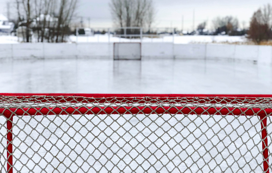 But de hockey : Mesures de sécurité visant les surface de jeu extérieurs à vocation publique
